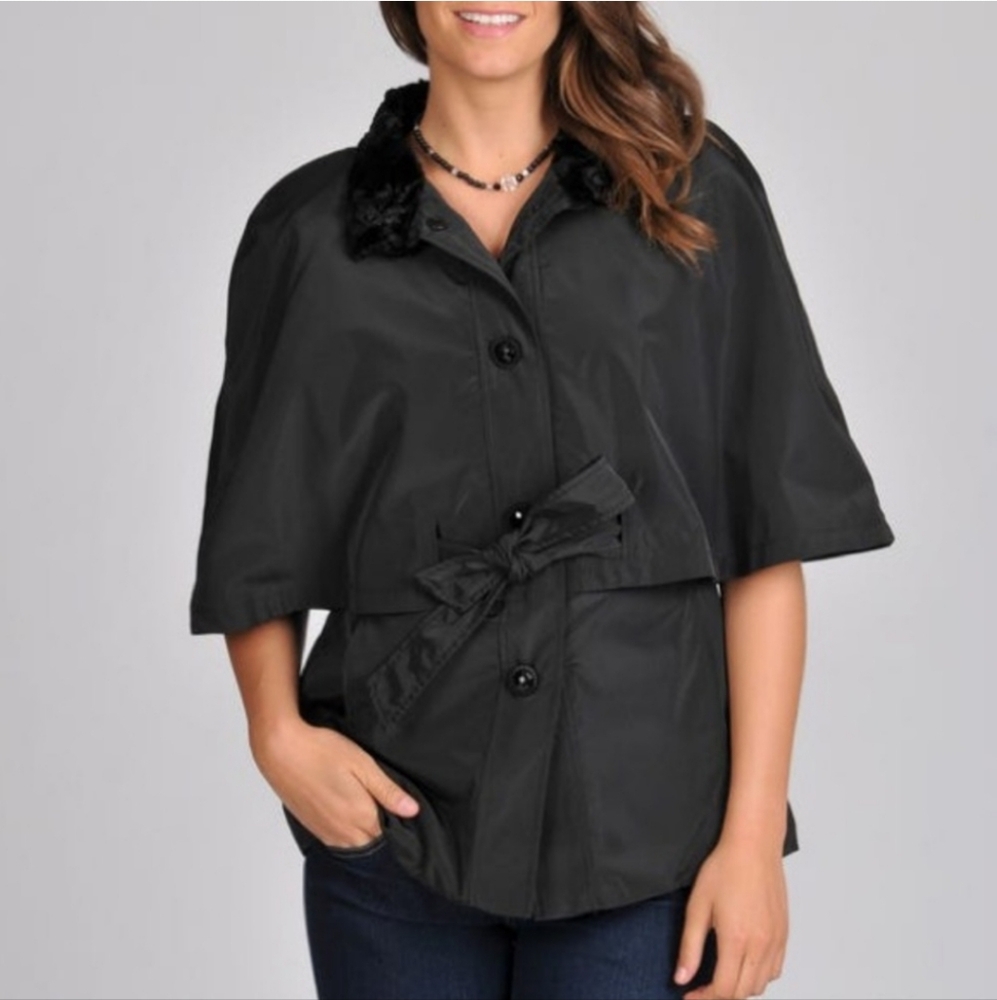 Betsy Johnson Cape